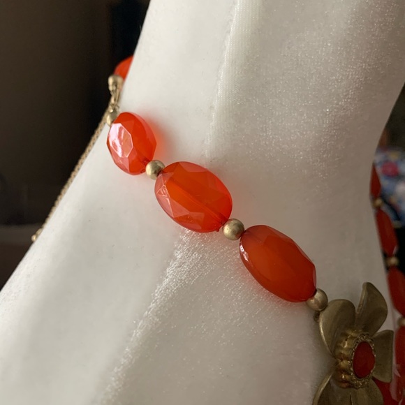 GOLD PLATED FLOWER WITH ORANGE MOON STONES - Picture 2 of 7